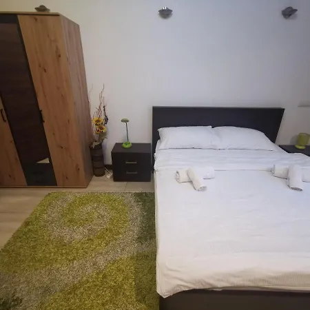 Apartment Twin